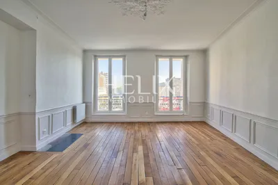 appartement avec moulures