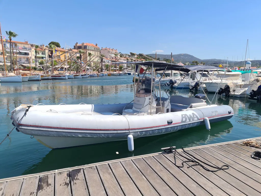 A louer bateau semi-rigide BWA 26 GTO sport à Bandol