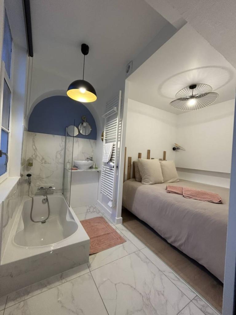 1 er étage T2 Chambre