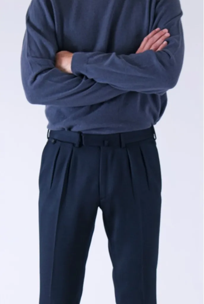 Sacha a sélectionné la nouvelle collection automne-hiver de pantalons Bernard Zins.