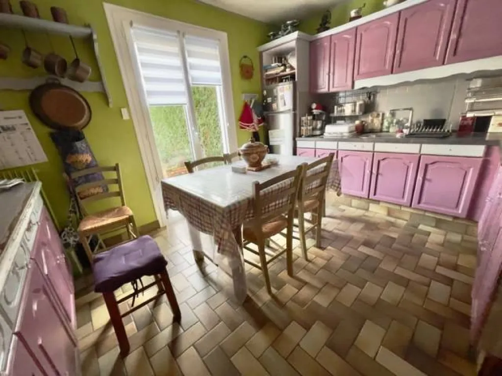 maison avec jardin de 300 m² 76800