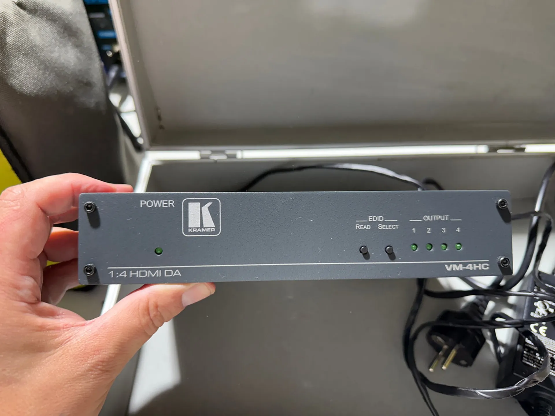 location répartiteur video hdmi à Avignon dans le Vaucluse