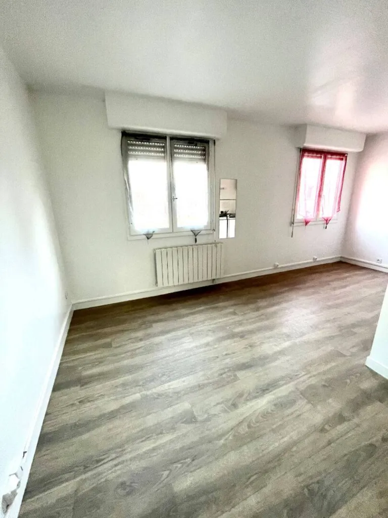 Studio entièrement repeint 