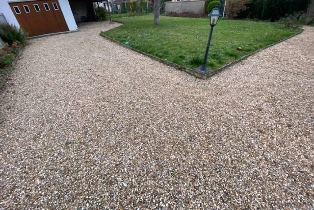 recherche maison 76320