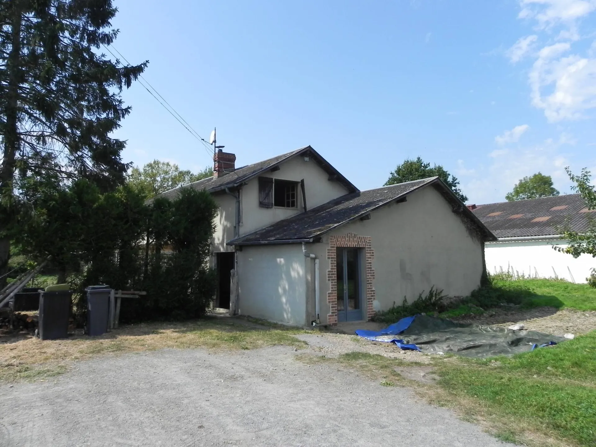 Acquisition d'une Propriété Equestre avec installations modernes, édifiées sur 15 hectares de terres, dans le Calvados 14