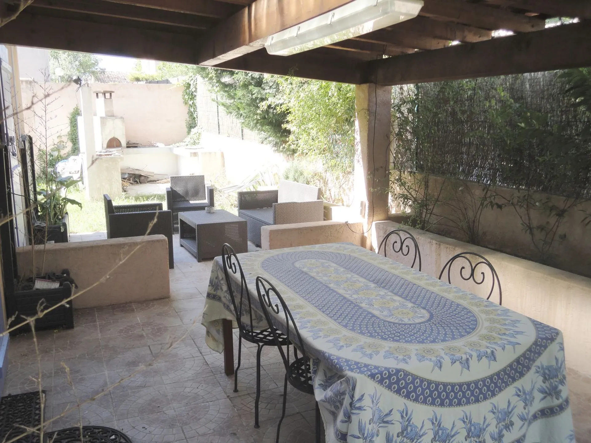 T4/5 à vendre sur 520m² plat Roquefort la Bédoule