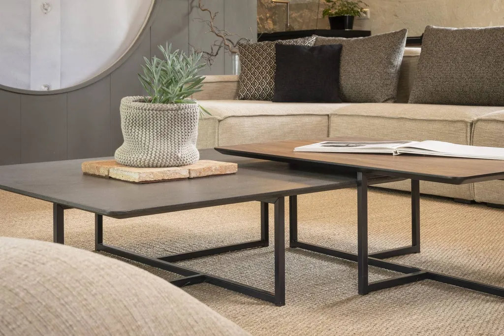 3 Tables basses modulables à Hyères centre-ville près de Toulon