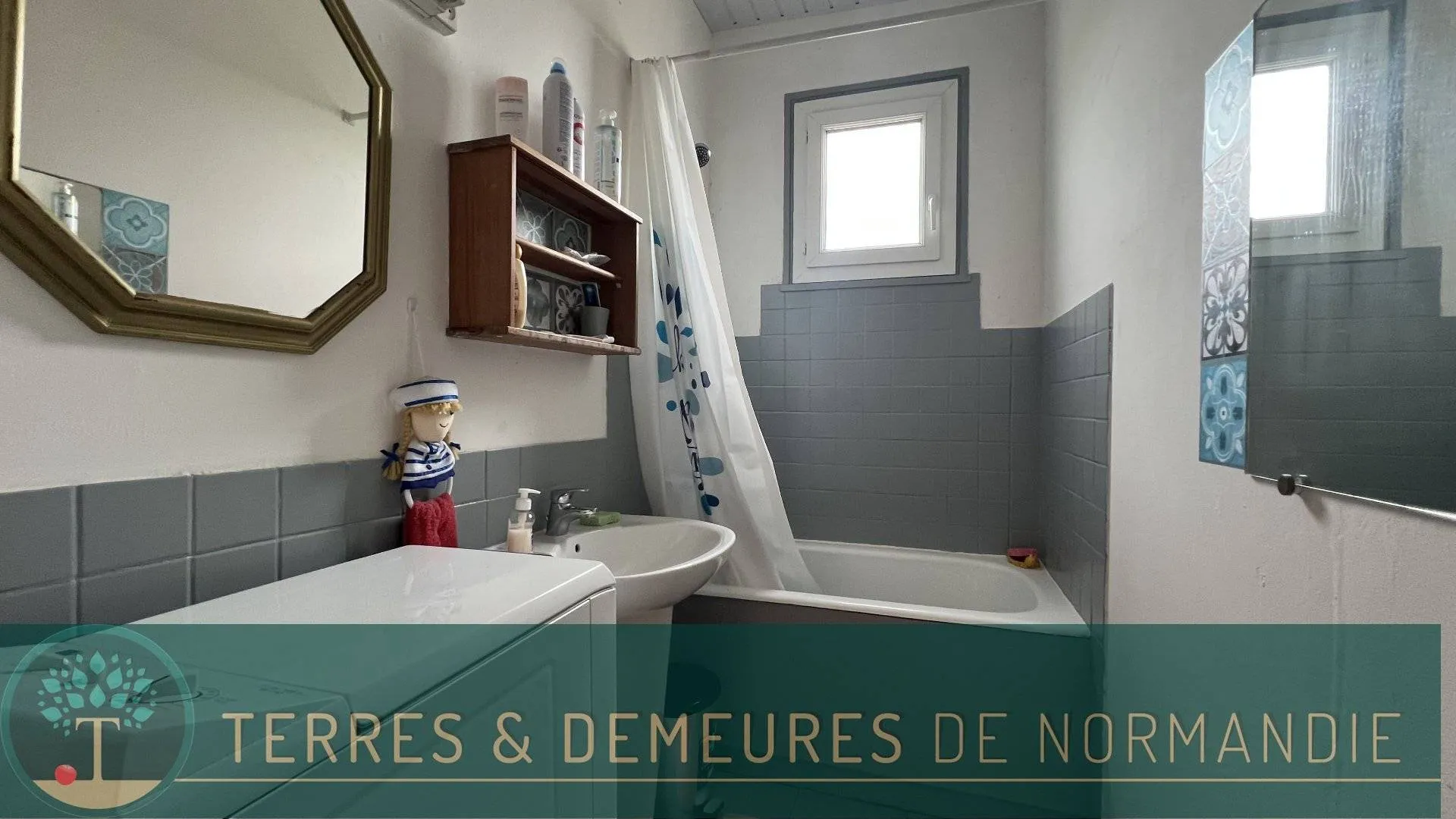 Maison de plage 46m² avec 2 chambres, pièce de vie et cuisine ouverte, cabanon 15m², vue mer et emplacement privilégié à Criel-sur-Mer 76910, proche plage.