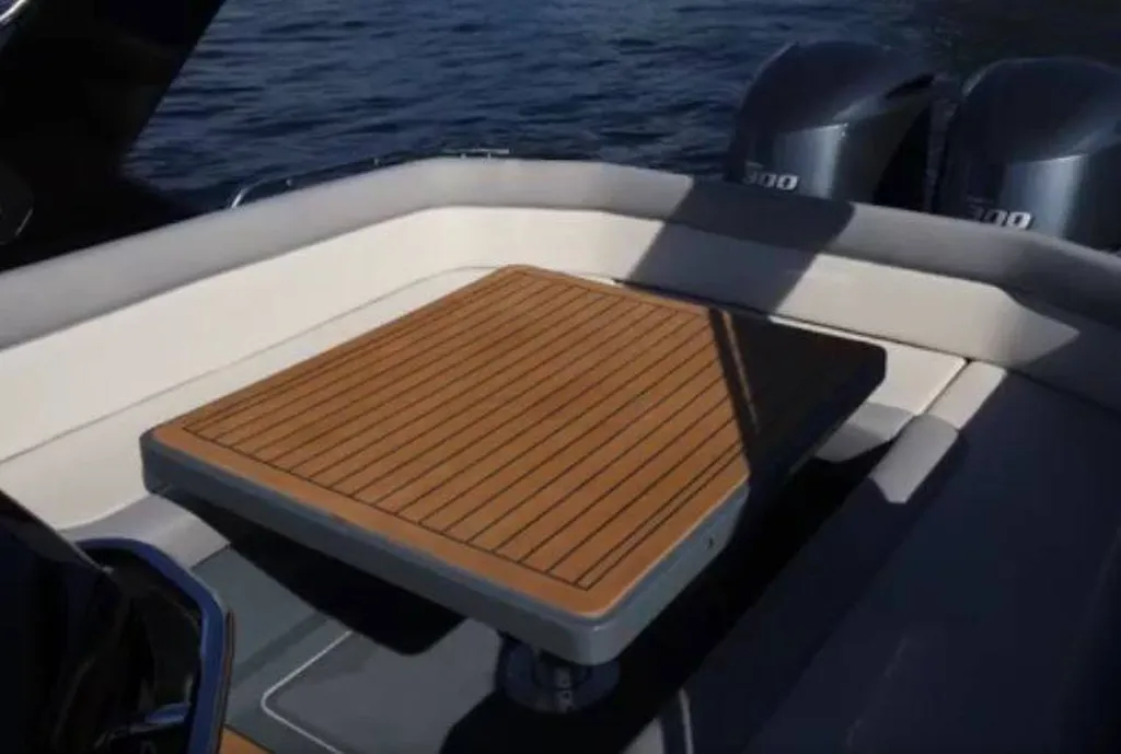 Carré transformable bateau Salpa Soleil 33 La Ciotat