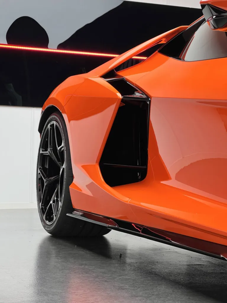 LAMBORGHINI REVUELTO - FILM DE PROTECTION PPF XPEL - BRUXELLES