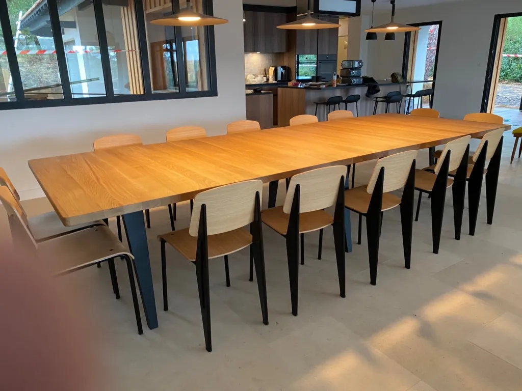 table grande taille sur mesure en bois massif et en chêne a arcachon 