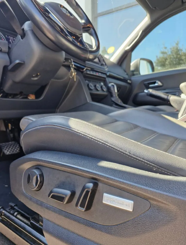 VOLKSWAGEN AMAROK DOUBLE CABINE 3.0 V6 TDI 258 CV 4MOTION DUCATI DIAVEL EDITION BVA OCCASION / ROLL COVER / ATTELAGE / PEINTURE MATE / RAMPE LED près de Toulouse en occitanie