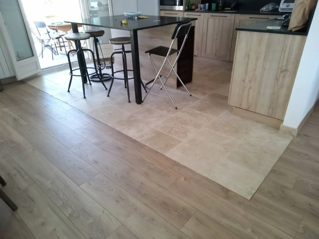 Travertin beige 1er choix extra + parquet 