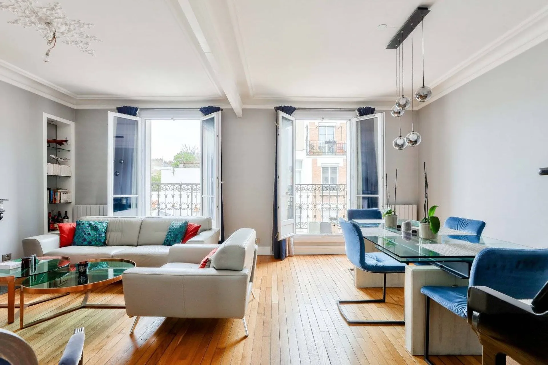 A vendre 2-3 Pièces avec balcon / Centre-ville Levallois 92300