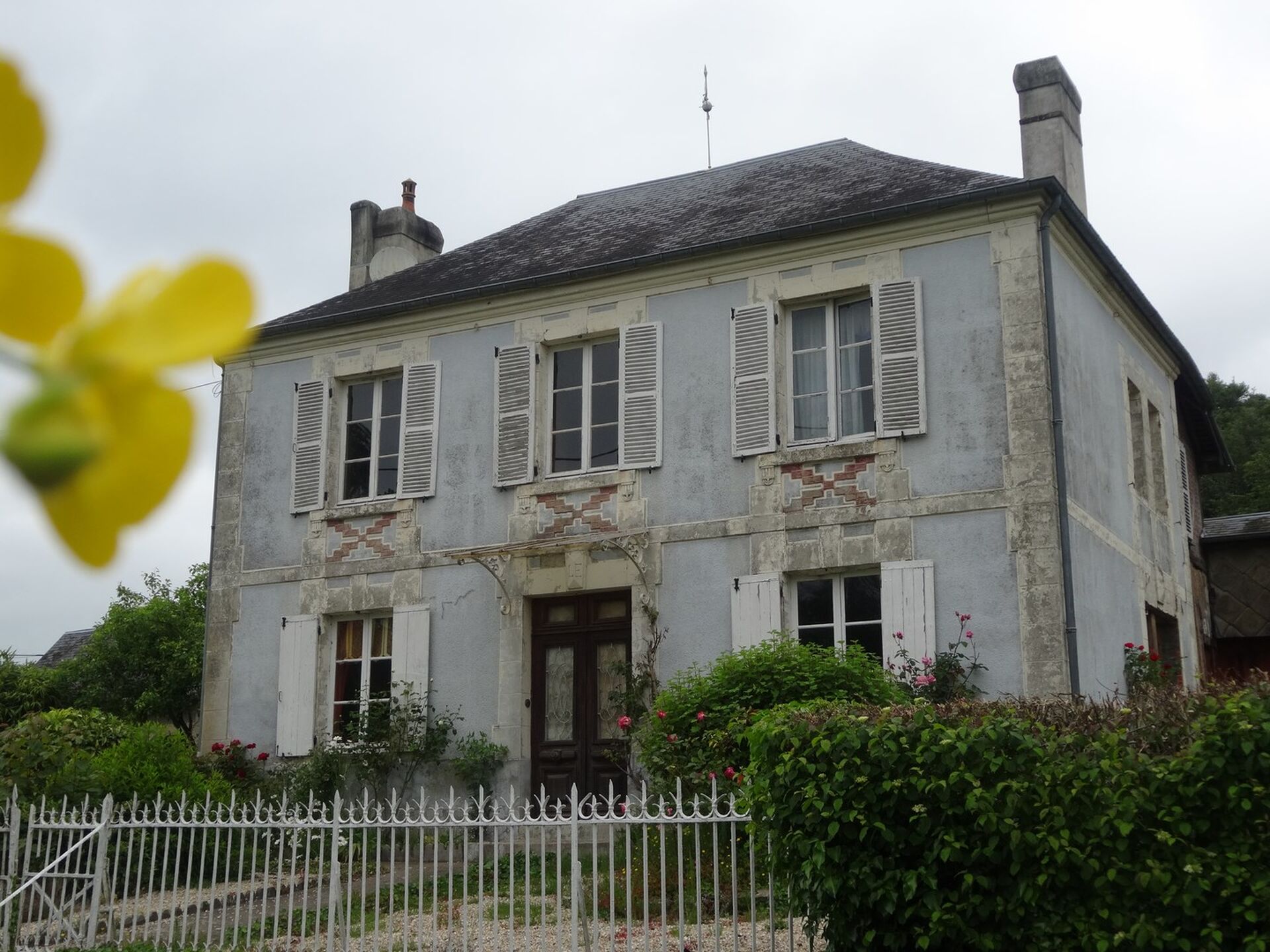 MAISON DE MAITRE PROCHE CAMBREMER