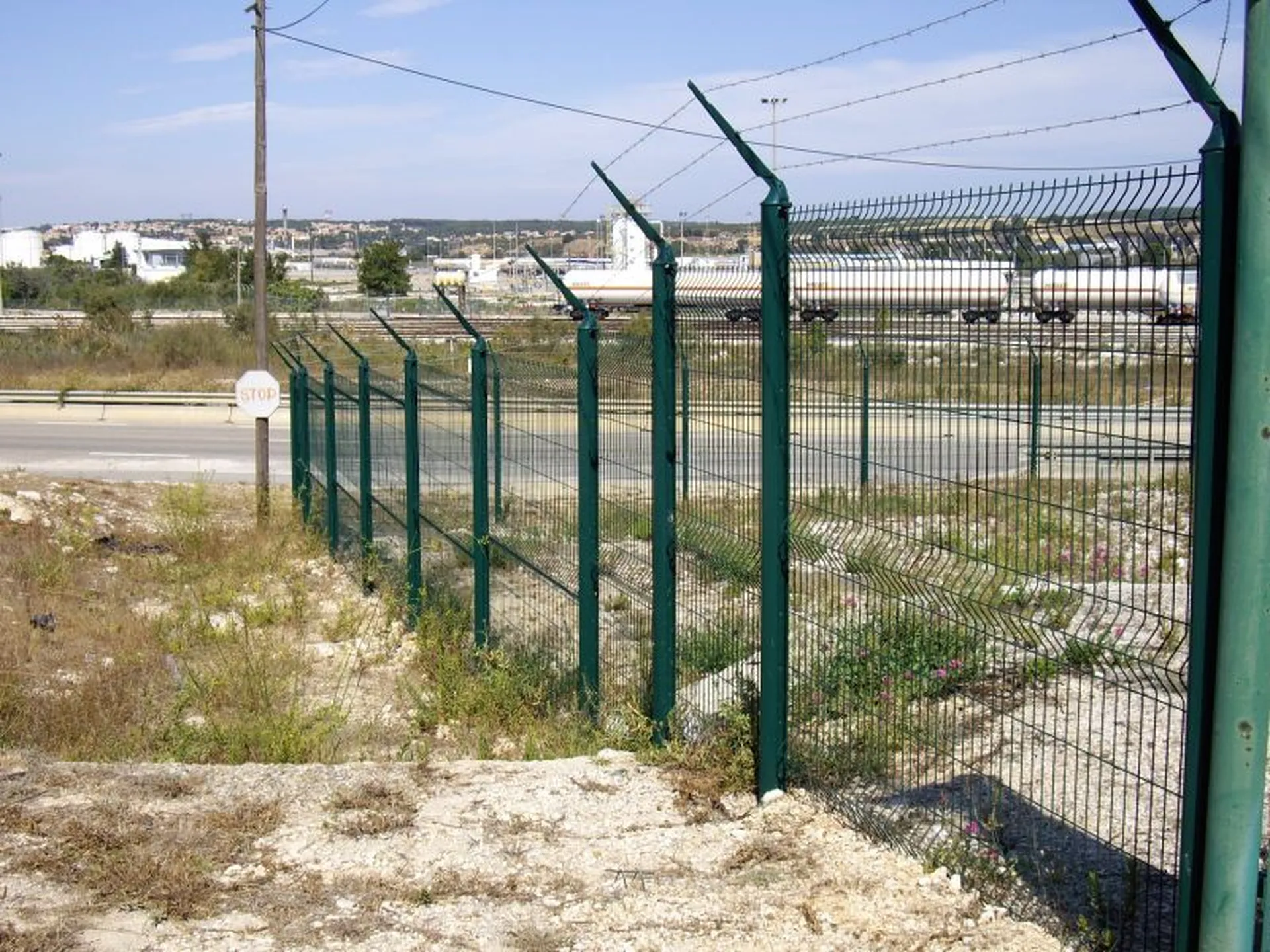 protection avec du barbelet