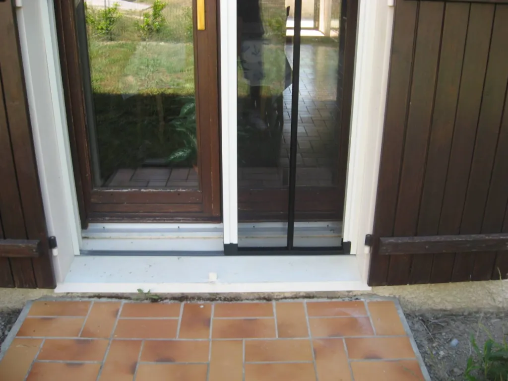 Moustiquaire latéral protection moustiques Vaison