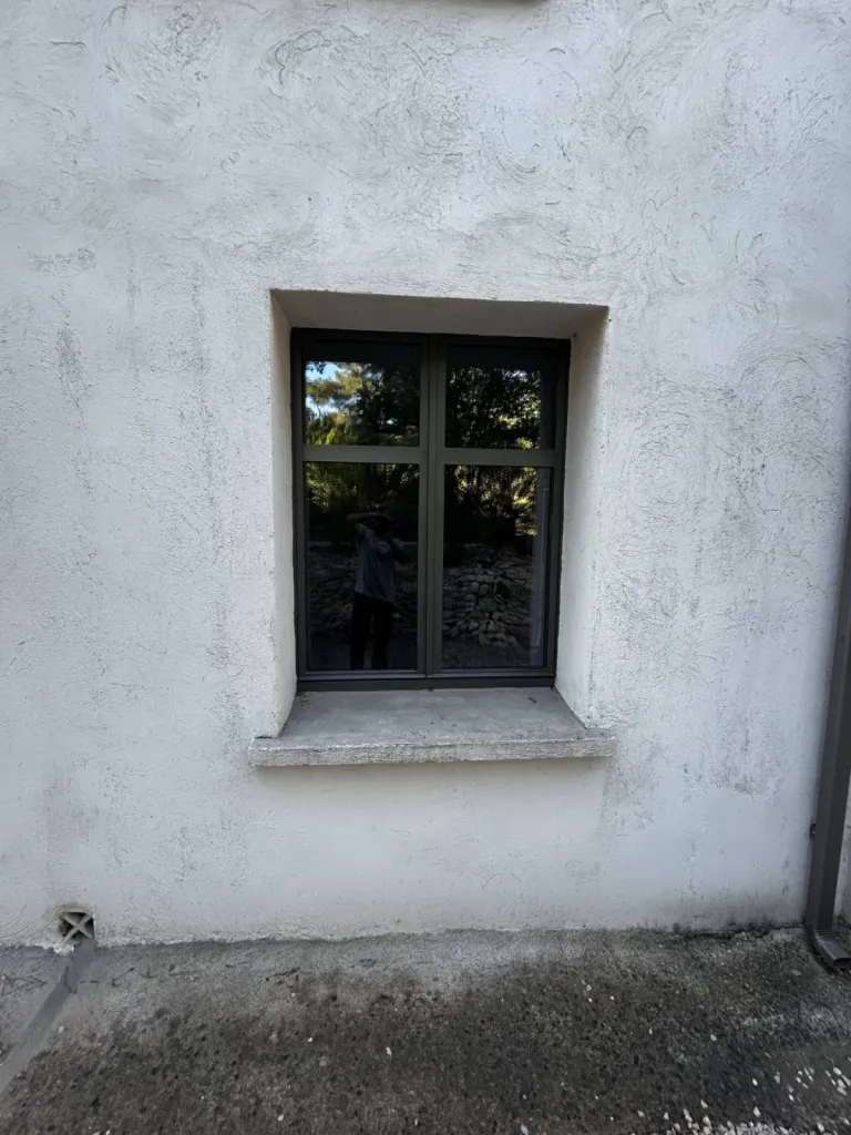 pose de menuiseries aluminium sur mesure bouches du rhone 