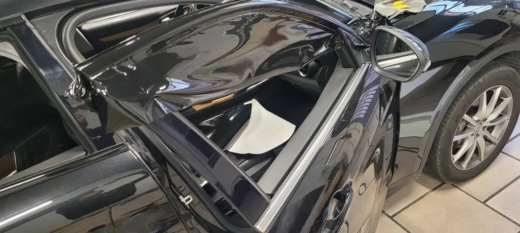 Suppression de Chrome sur éléments extérieurs de véhicules