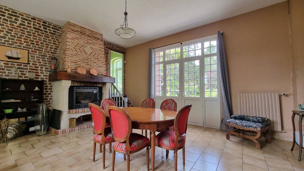 COUP DE COEUR à vendre belle propriété de caractère, 160 m², 3 chambres, située dans un le bourg dynamique des Grandes-Ventes 76950