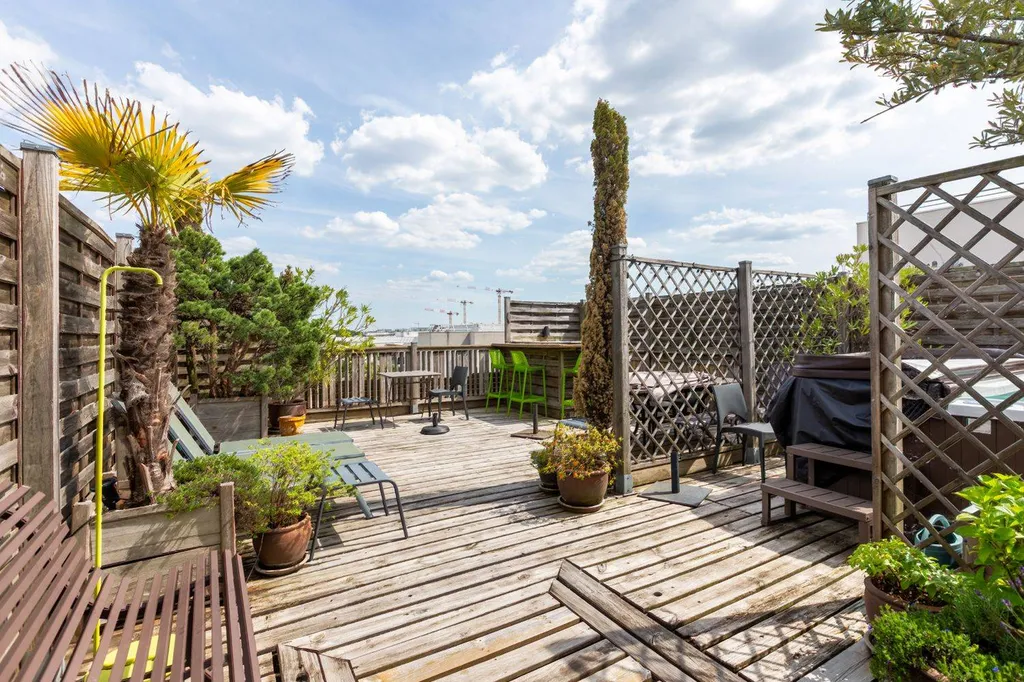 A Vendre Appartement Familial en duplex - Terrasse et Rooftop / Suresnes 92150