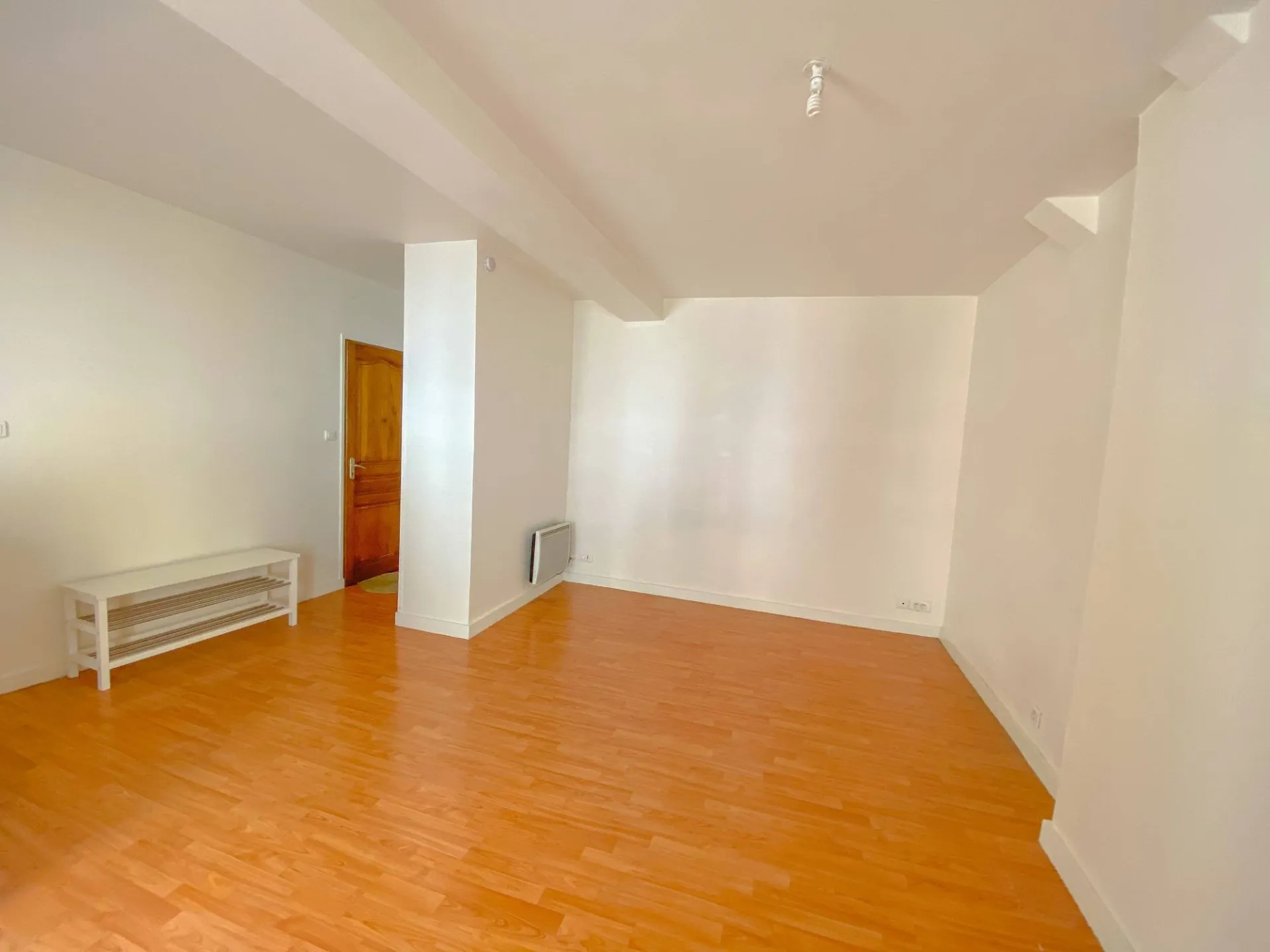 Séjour studio jourdainneaktion-agence-immobiliere-rouen-achat-vente-location-syndic-estimation-annonces-dpe