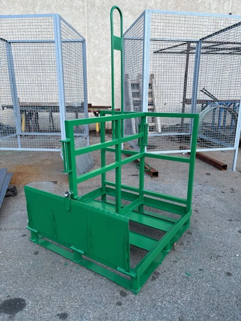 CASIER DE RANGEMENT FABRIQUE SUR MESURE POUR BOUTEILLES DE GAZ VITROLLES GARDANNE FOS SUR MER 