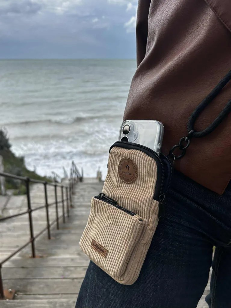 Pochette téléphone Cabaia Luxor indisponible chez Evasion Eu