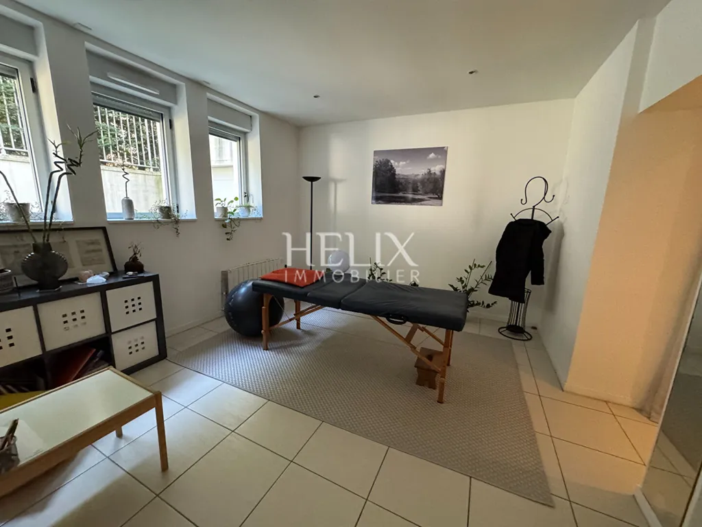A Louer Local professionnel idéal pour kinésithérapeute, médecin, ostéopathe ou toute profession libérale