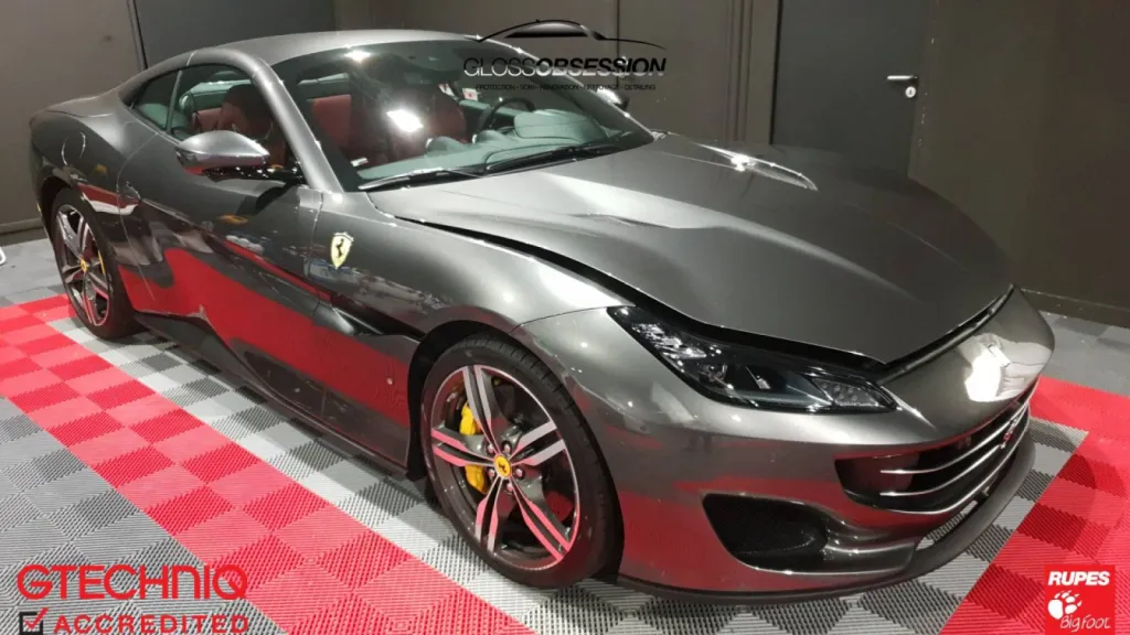 Polissage lustrage traitement céramique carrosserie ou encore film de protection à Vannes dans le Morbihan en Bretagne