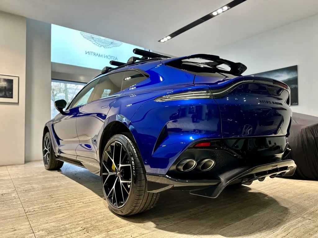 Traitement céramique Aston Martin DBX proche Brignais 