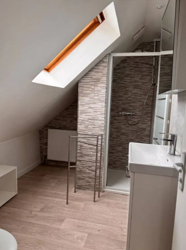 MAISON ENTIEREMENT RENOVEE ROUEN LIMITE BIHOREL