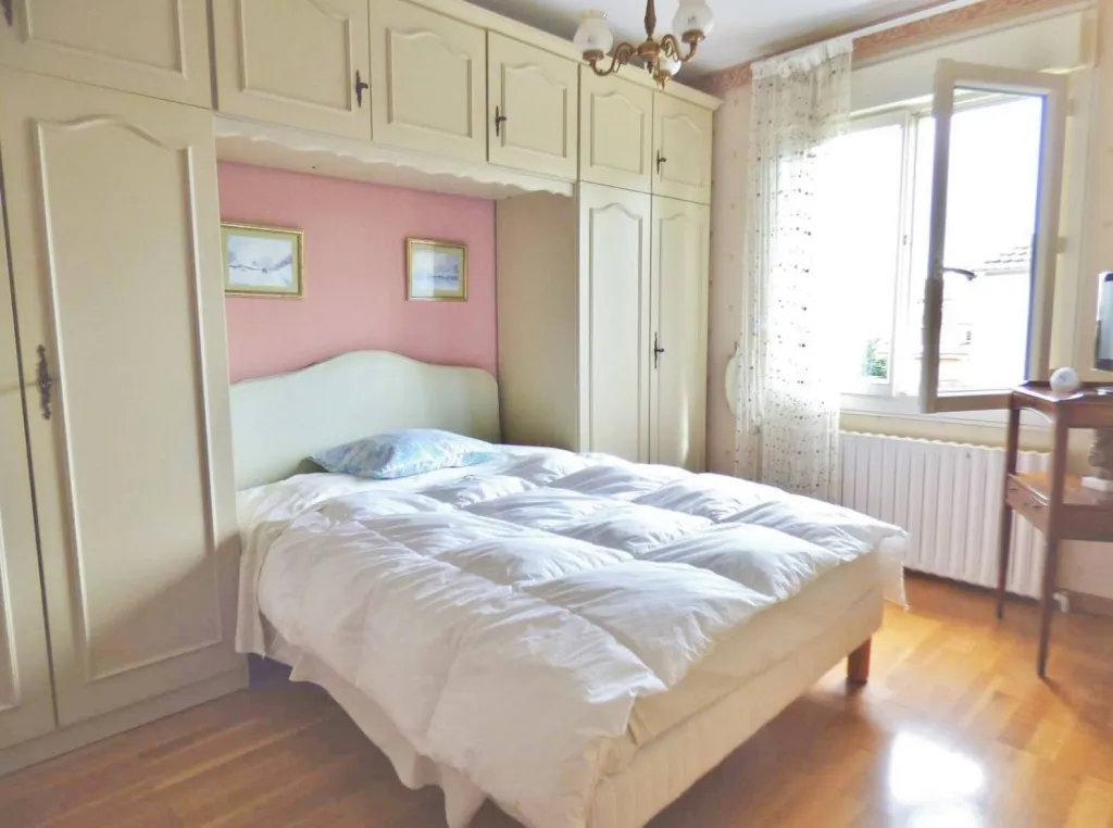 A vendre pavillon sur sous-sol complet proche commodités à st pierre lès elbeuf 76