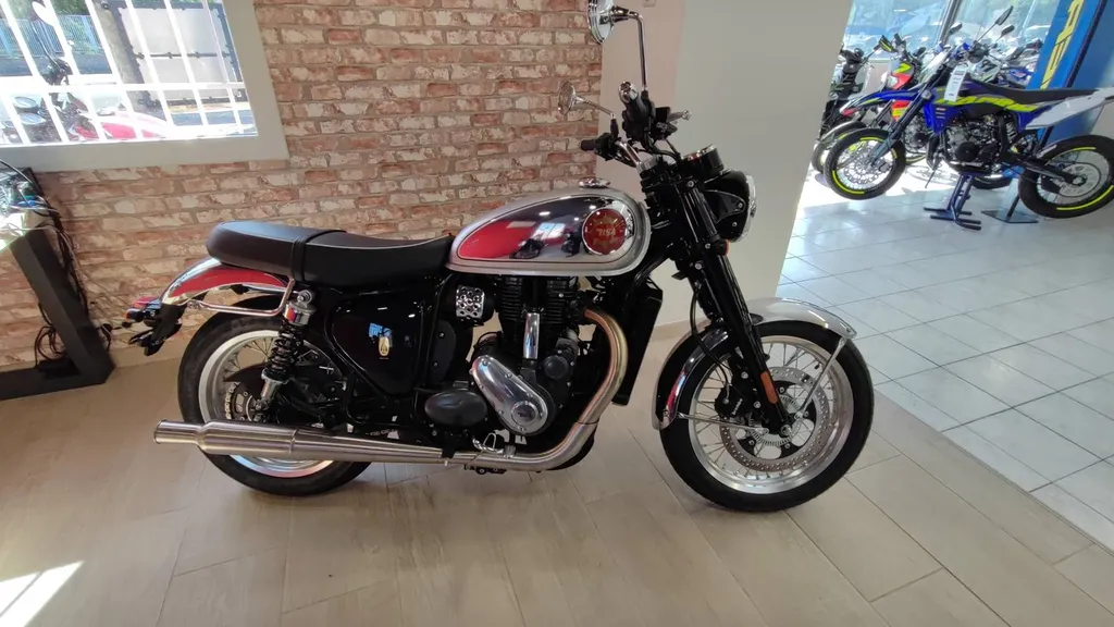 BSA GOLDSTAR 650 LEGACY EDITION