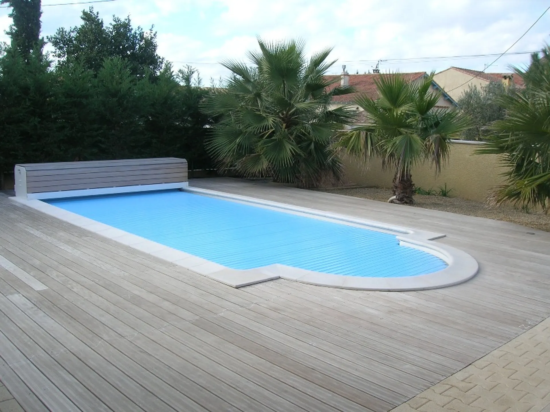 Piscine fond incliné réservation volets Hors-sol