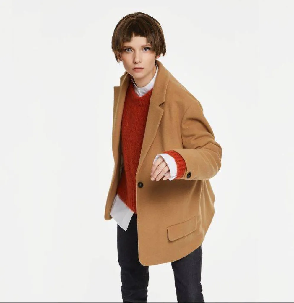 La nouvelle collection Automne-Hiver 2022 Lis Lareida, des pièces lifestyle, intemporelles, un look pointu.
