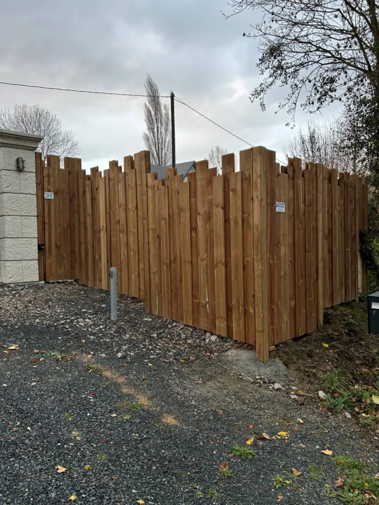 Création d'une clôture bois d'ornement pour jardin à Tourgeville 14
