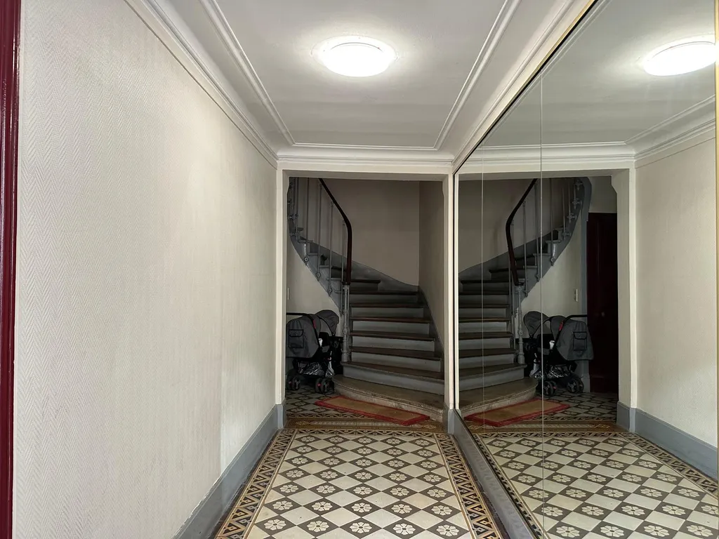 EMPLACEMENT EXCEPTIONNEL ET CHARME AUTHENTIQUE À MONTMORENCY ! A Vendre Immeuble Parc de l'hotel de ville  de Montmorency 95160