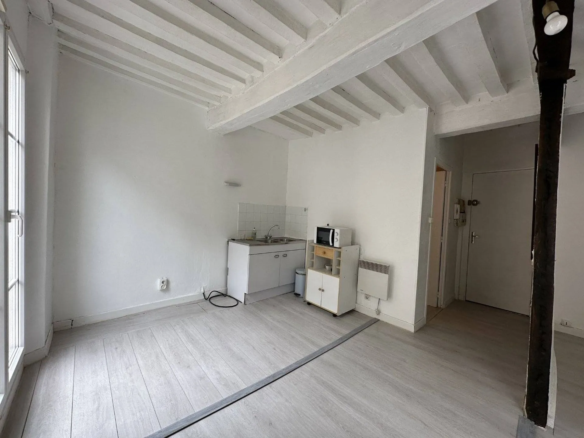 Vends première acquisition, un pied-à-terre ou un investissement locatif, ce studio est une opportunité.