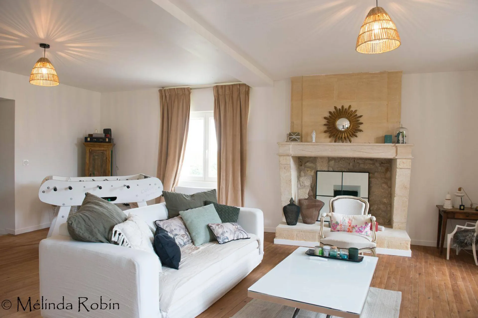 Maison en pierre de 180m² avec jardin et piscine, située au milieu des vignes Montagne (33)  