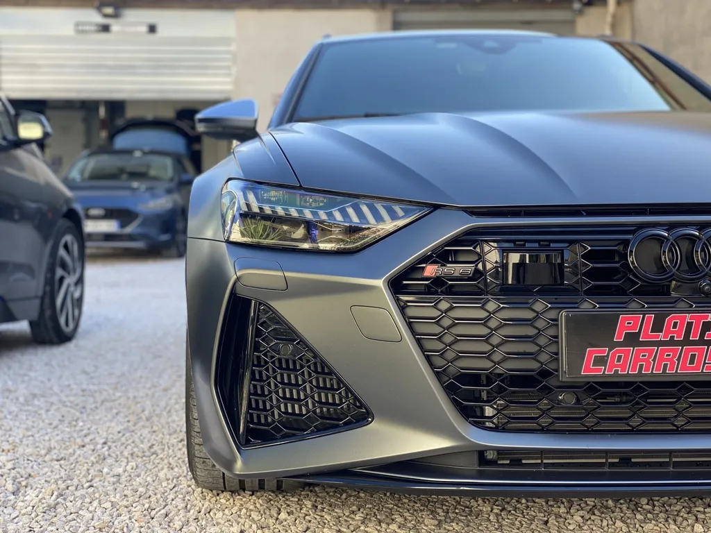 Découvrez l'Excellence de Platinum Carrosserie sur cette Audi RS6 C8 pour la réparation de la carrosserie proche d’Aubagne