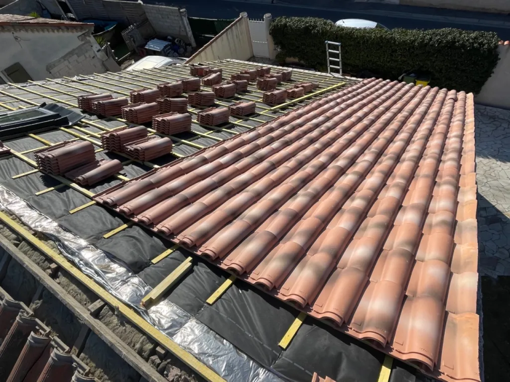 Réfection de toiture avec isolation d’une maison sur Châteauneuf-les-Martigues.