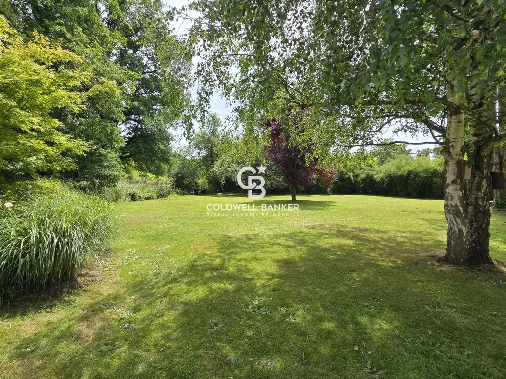 maison à vendre avec un grand jardin