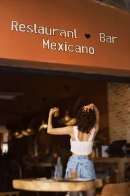 Soirée d'anniversaire personnalisable dans une salle privative à La Catrina