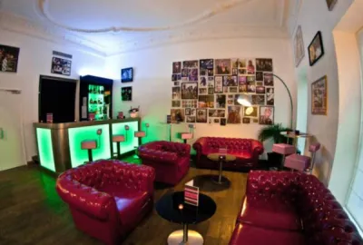 bar branché à marseille