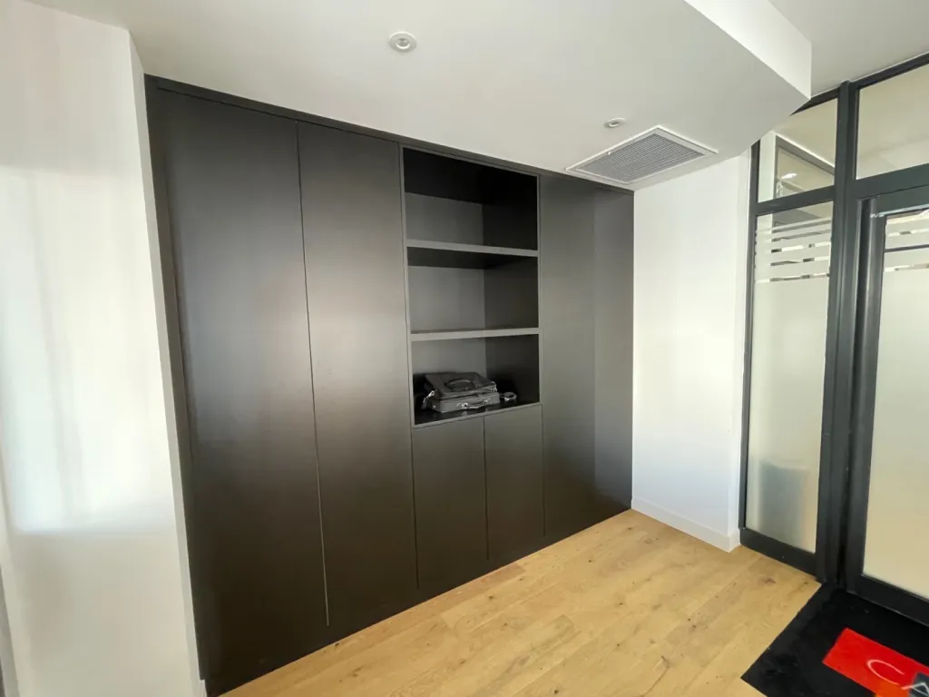  Agencement d’une agence immobilière sur Arcachon 