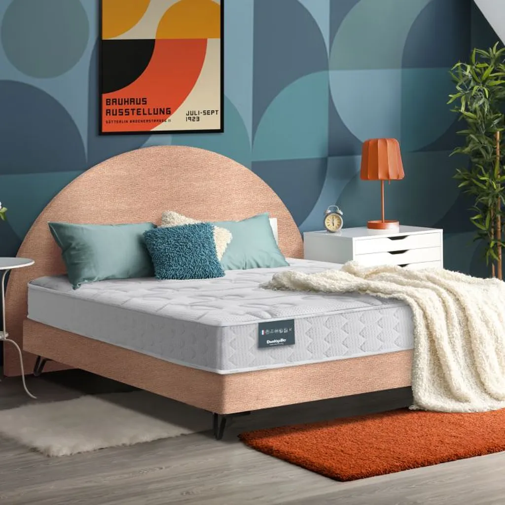 Vente de matelas à mousse haute densité Dunlopillo Dahlia avec mémoire de forme et garnissage en coton à Lyon