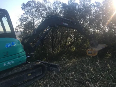 Entreprise de débrousaillement à Avignon pour nettoyer des parcelles