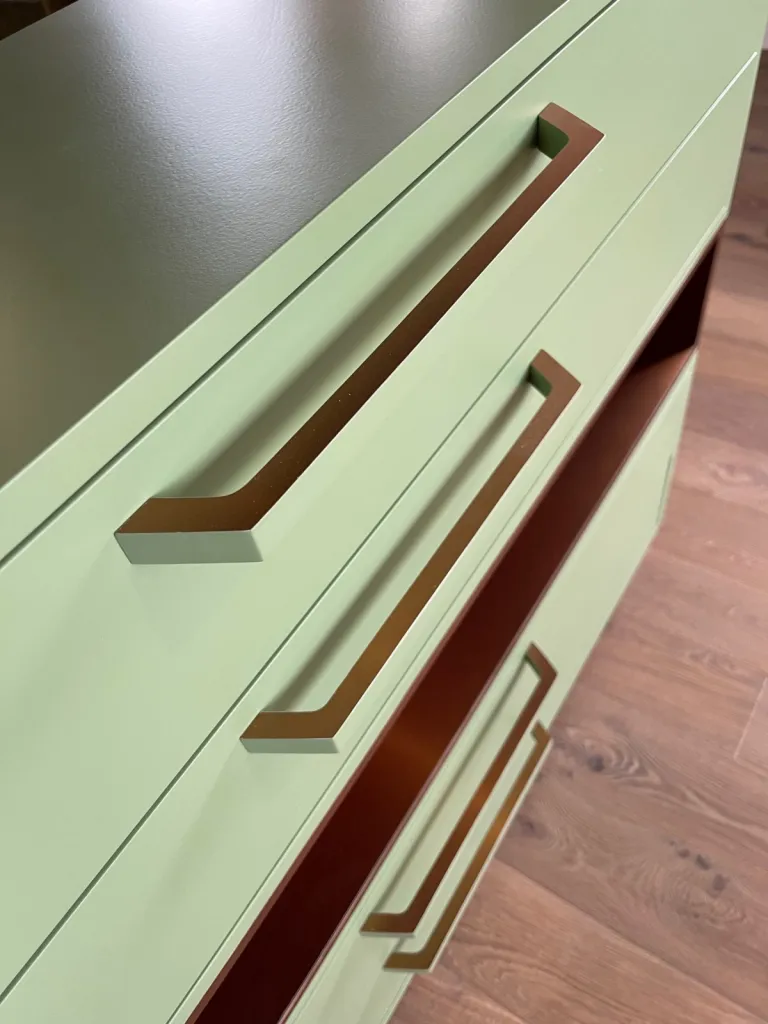  Conception d'une console sur mesure à Bordeaux