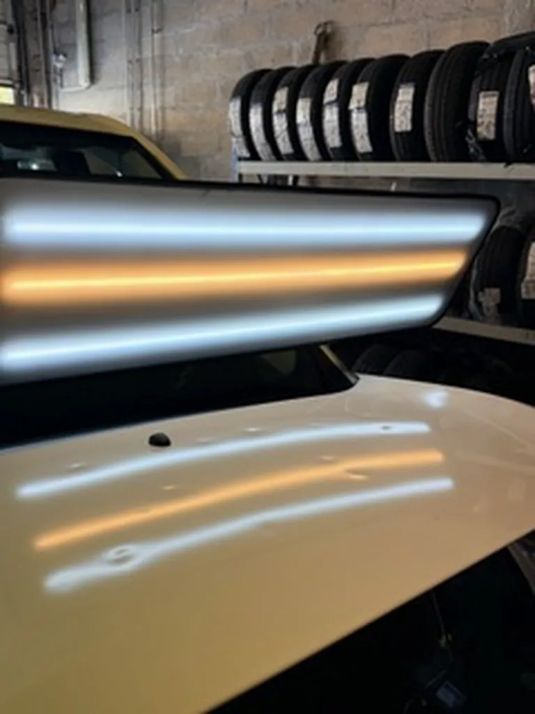 Débosselage sans peinture et réparation véhicule grêlé à domicile en Île-de-France